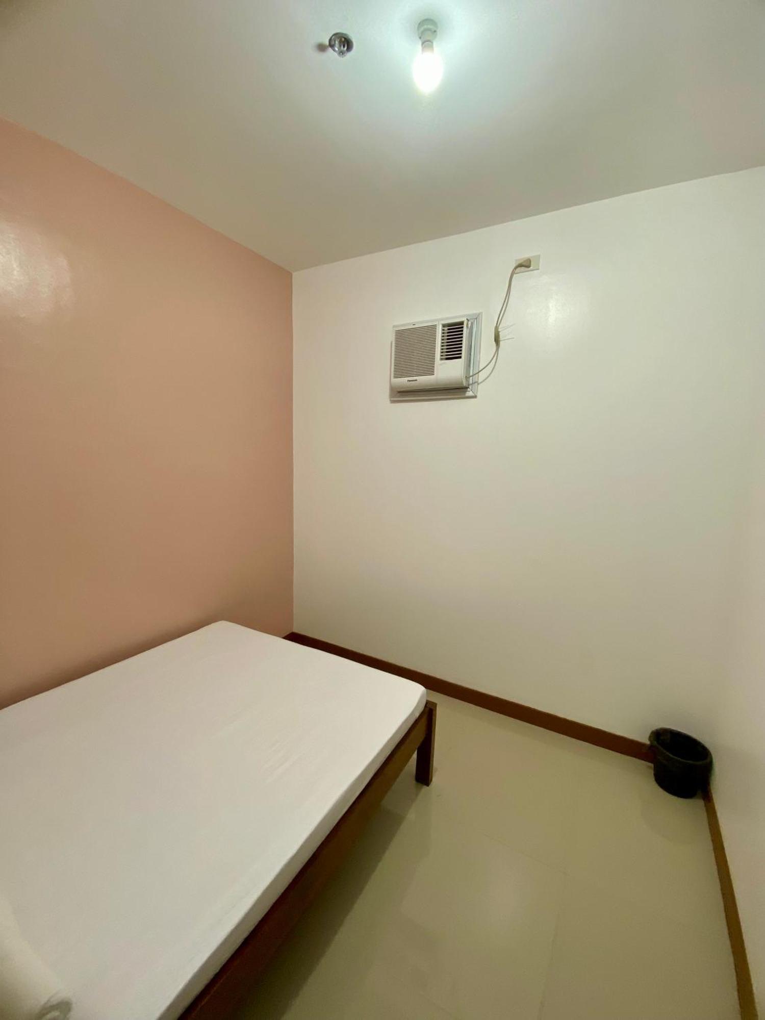 Mybed Dormitory Cebu Exterior photo